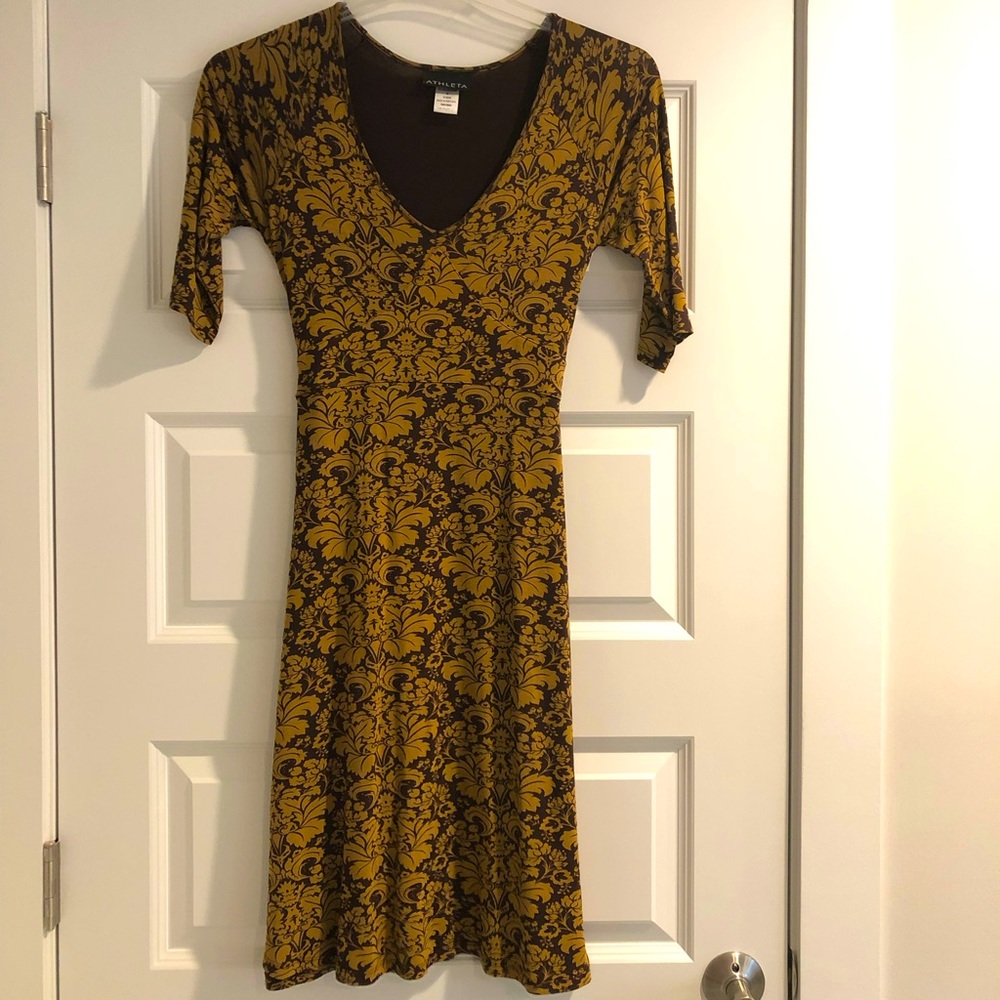 Athleta Brown & Gold Damask Print Dress Sz Small